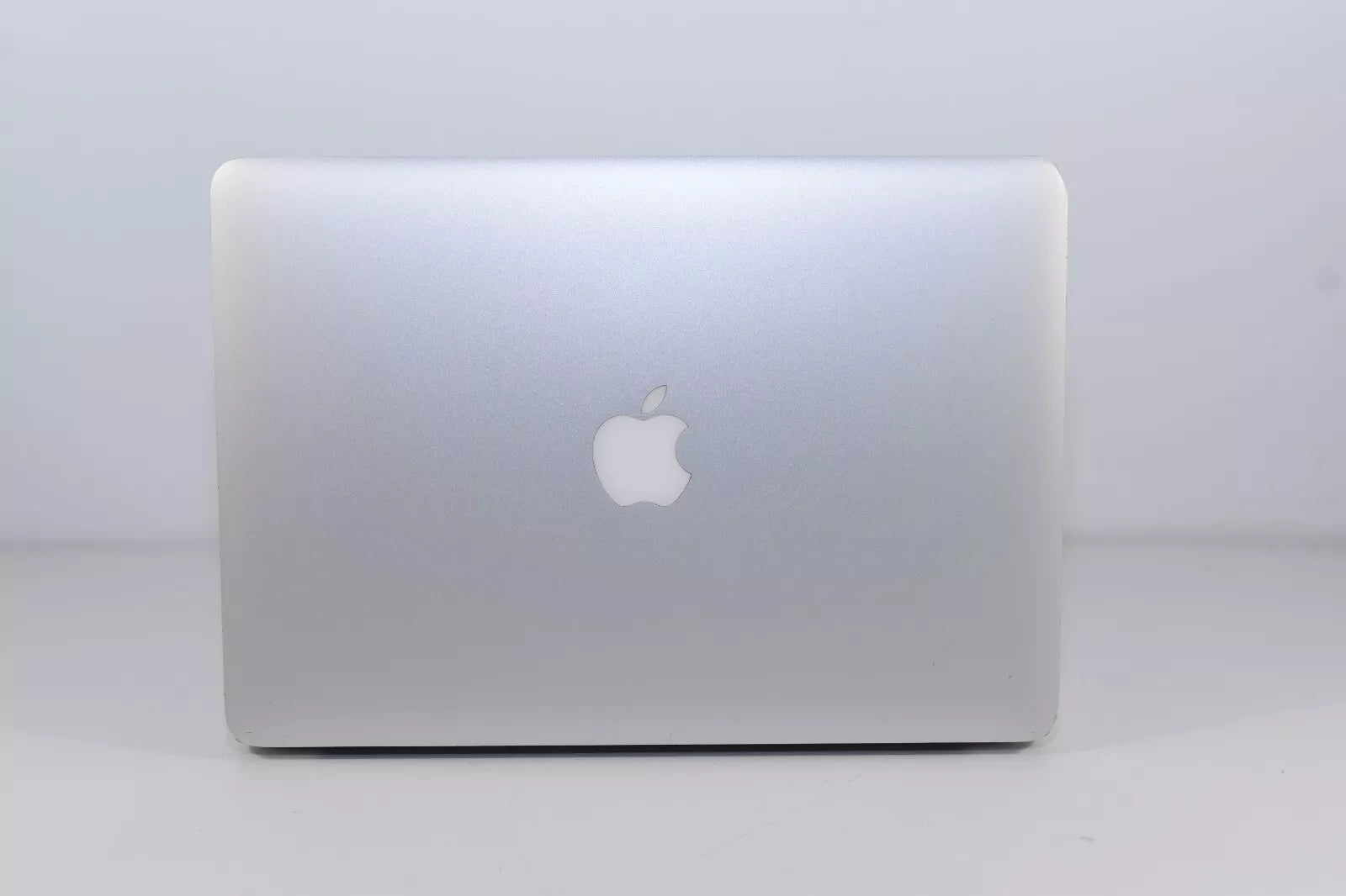 Apple (Renewed) Macbook Air A1466 13.3-Inch Laptop (Core I7/8Gb/256Gb/Sierra/Integrated Graphics), Silver