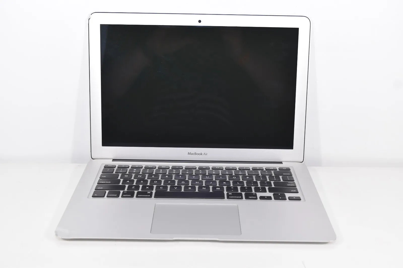 Apple (Renewed) MacBook Air A1466 13.3-inch Laptop (Core i7/8GB/128GB/Sierra/Integrated Graphics), Silver