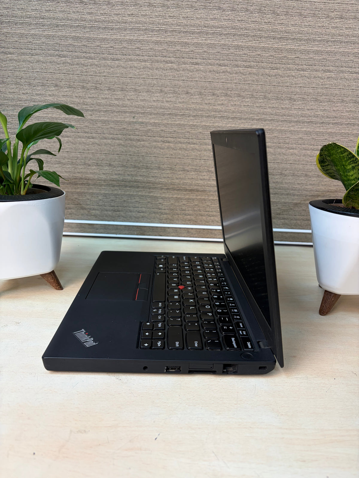 Refurbished Lenovo ThinkPad X260 (Core i5 6th Gen | 8GB RAM | 256GB SSD) – Big PC Bazaar