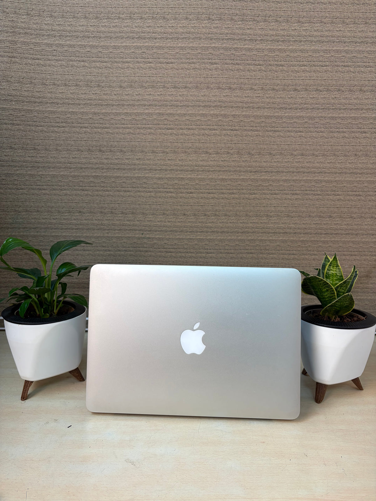 Refurbished Apple MacBook Pro 13-inch 2015 A1502 (Core i5 | 8GB RAM | 256GB SSD) – Big PC Bazaar